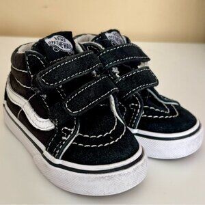 Vans| Super Cute Sk8-Mid Velcro Skate Shoe Sneaker Baby/Toddler Black/White Sz 4